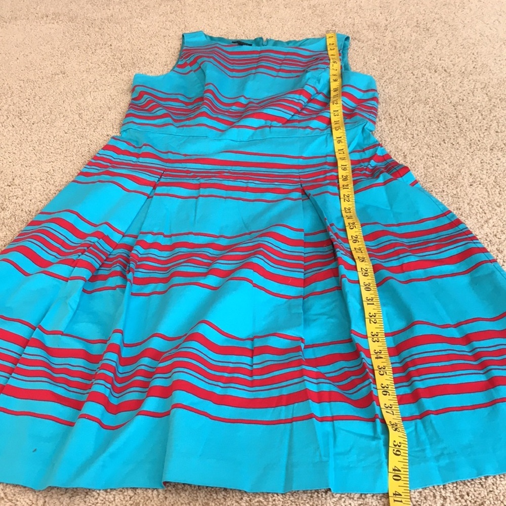 Talbots SZ 12,vibrant blue combo pleated boat neck cotton dress. - Picture 8 of 8